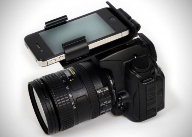 3 μοναδικές συσκευές που μετατρέπουν το iPhone σας σε κανονική φωτογραφική μηχανή!