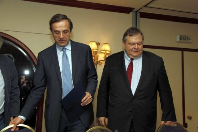 Ο Σαμαράς συναντά τον Βενιζέλο στη Βουλή