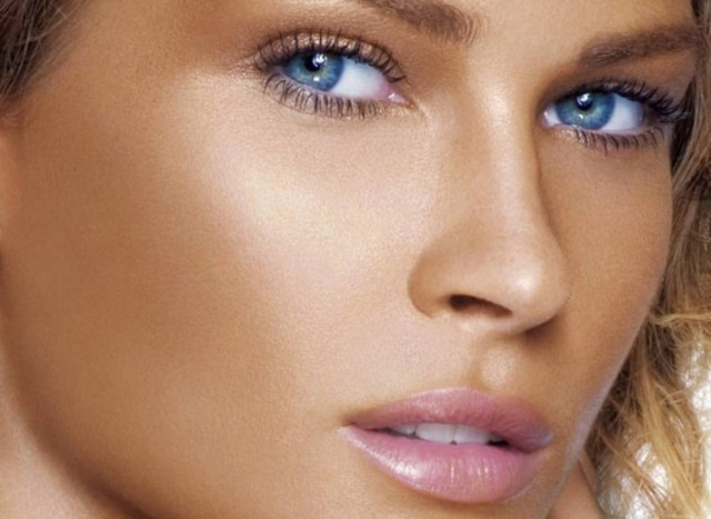 Tips: πώς θα φορέσετε bronzer χωρίς να είστε μαυρισμένη
