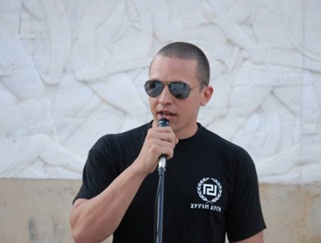 Η. Κασιδιάρης: Οι δημοσιογράφοι πρέπει να πέφτουν για κάμψεις!