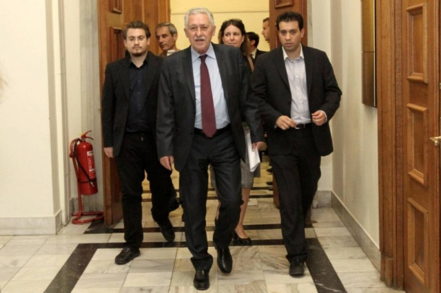 Οικουμενική κυβέρνηση προτείνει ο Φ. Κουβέλης