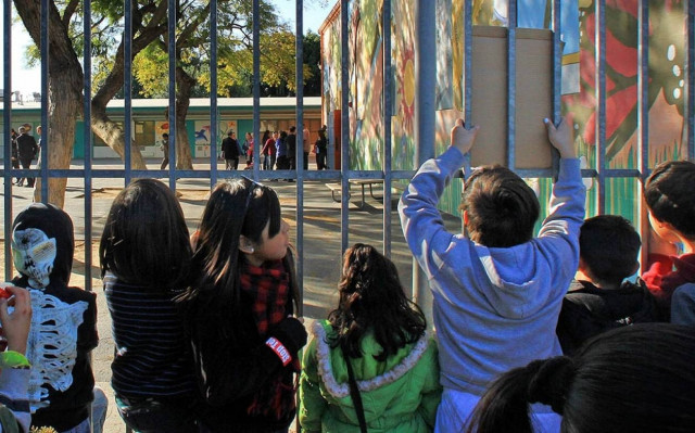 Βίντεο πορνό με μαθητές