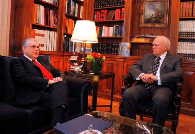 Ολοκληρώθηκε η συνάντηση Παπούλια – Παπαδήμου