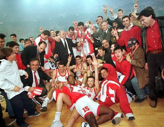 Final 4 - Αφιέρωμα: H πιο μεγάλη ευρωπαϊκή στιγμή του Ολυμπιακού