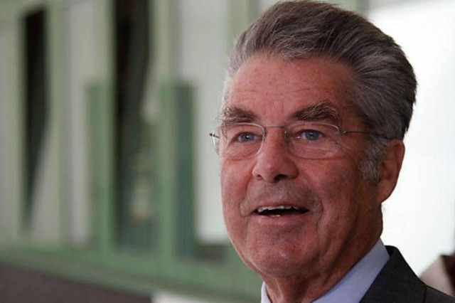 Φίσερ: Μεγάλα μειονεκτήματα για την ΕΕ αν βγει η Ελλάδα από το ευρώ