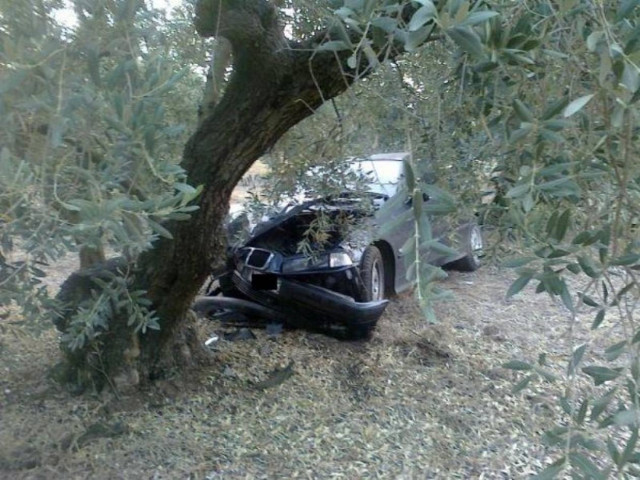 Τραγωδία στην άσφαλτο – Νεκρή μητέρα, χαροπαλεύει το παιδί