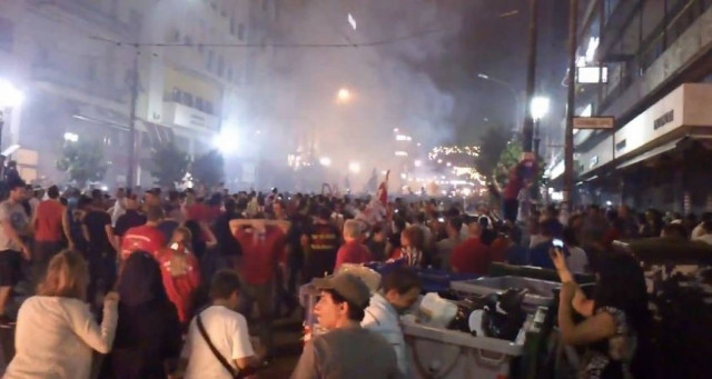 Τίποτα δε σταματά το γλέντι των Ολυμπιακών (βίντεο)