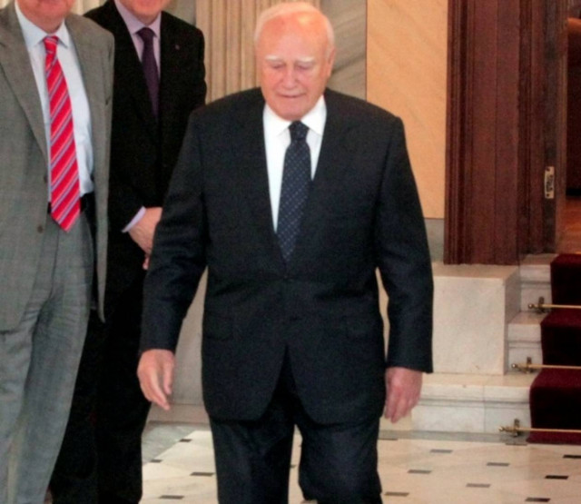 Επέστρεψε στο προεδρικό Μέγαρο ο Κ. Παπούλιας