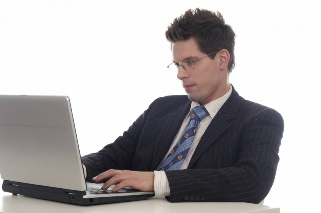 Πώς θα σκοτώσετε το χρόνο σας στη δουλειά χωρίς να σας πάρουν χαμπάρι - 5 online παιχνίδια που μοιάζουν με... φύλλα Excel!