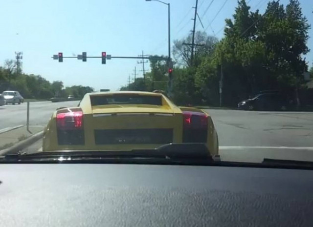 Βίντεο: Έτσι τρακάρεις  μια Λαμποργκίνι