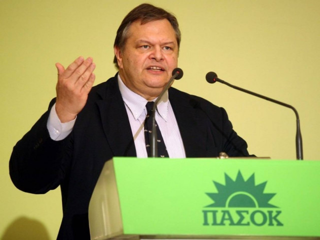 Την ανασυγκρότηση του ΠΑΣΟΚ ετοιμάζει ο Βενιζέλος