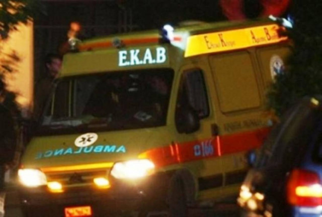 Ασυνείδητος μοτοσικλετιστής παρέσυρε και τραυμάτισε μάνα και κόρη