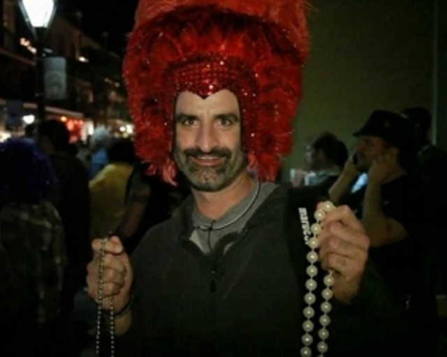 Πώς ποζάρουν οι άνθρωποι πριν βγουν φωτογραφία!