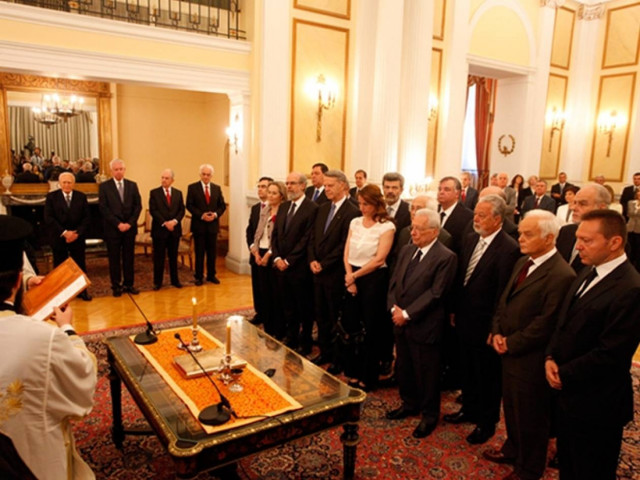 Ορκίστηκε η νέα κυβέρνηση