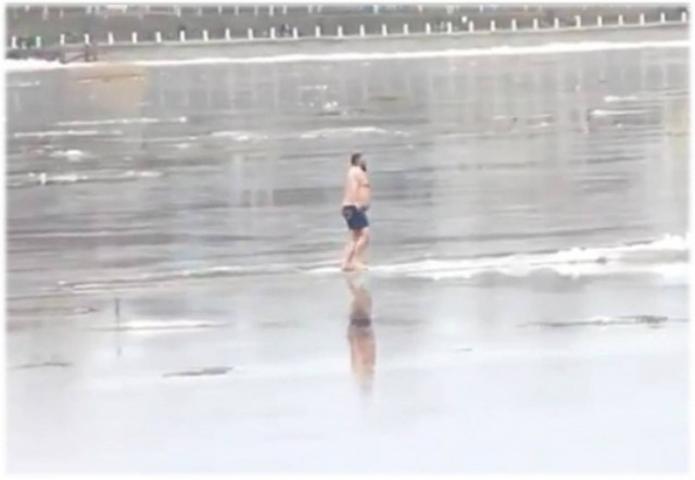 Βίντεο: Τα ήπιε ο Ρώσος