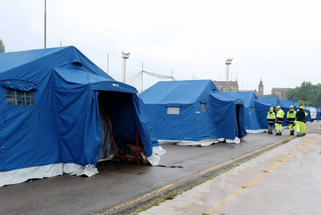 Ιταλία: Δύσκολη η νύχτα για 3.000 άτομα