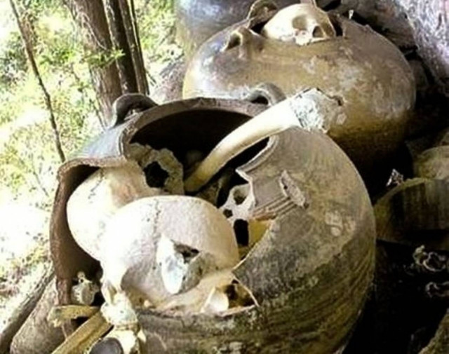 Περίεργα ταφικά έθιμα άγνωστης φυλής