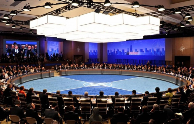 Κλίντον: Το ΝΑΤΟ πρέπει να διευρυνθεί στην επόμενη σύνοδο