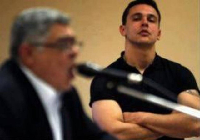 Δείτε τι ποστάρουν οι Χρυσαυγίτες στο Facebook