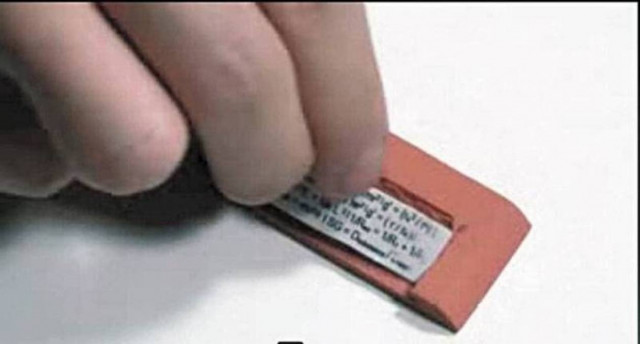 Συνελήφθη 17χρονη με ηλεκτρονικό «σκονάκι» στις Πανελλαδικές Εξετάσεις