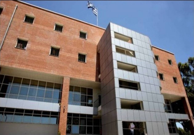 Προσαγωγές και συλλήψεις έξω από τη Διεύθυνση Αλλοδαπών