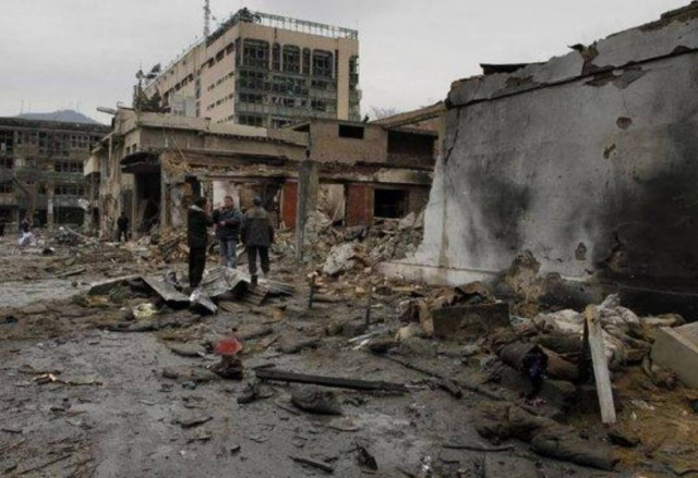 Kαμικάζι επιτέθηκαν σε αστυνομικό τμήμα