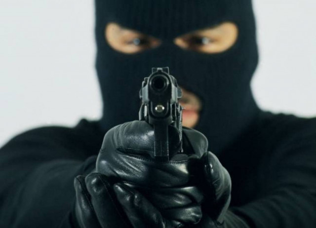 Ένοπλη ληστεία σε σούπερ μάρκετ στο Κερατσίνι