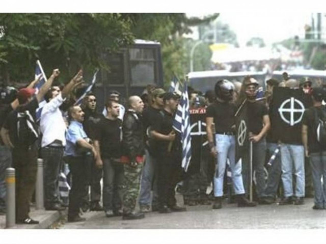 Προπηλάκισαν βουλευτή της Χρυσής Αυγής στον Βόλο