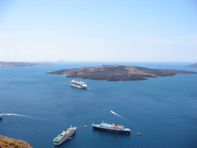 Τι «είδε» ο δορυφόρος στο ηφαίστειο Σαντορίνης