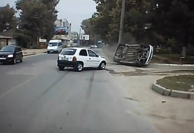 Τροχαίο ατύχημα on camera