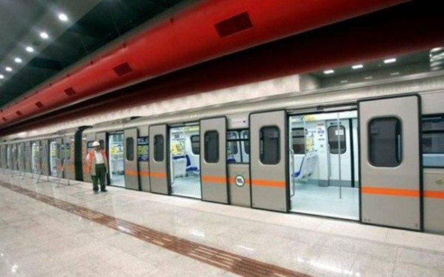 Ξυλοκόπησαν Πακιστανό στο σταθμό Μετρό του Αγίου Νικολάου