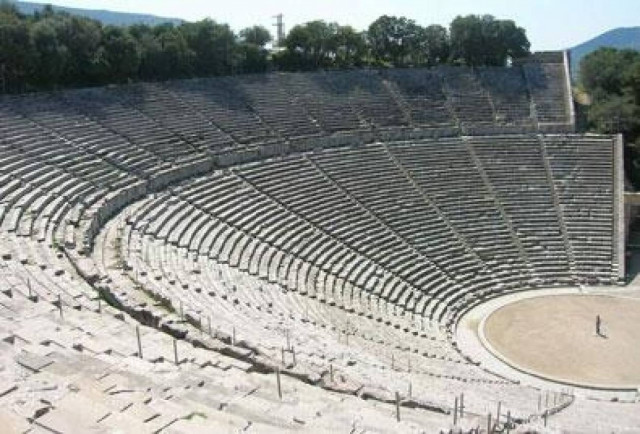 Η κρίση «τρώει» την τέχνη