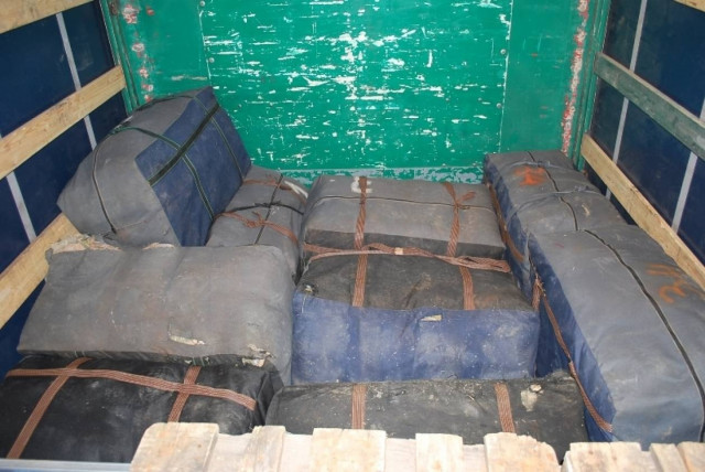 Διακινούσαν στην Ηγουμενίτσα 750 κιλά κάνναβης!