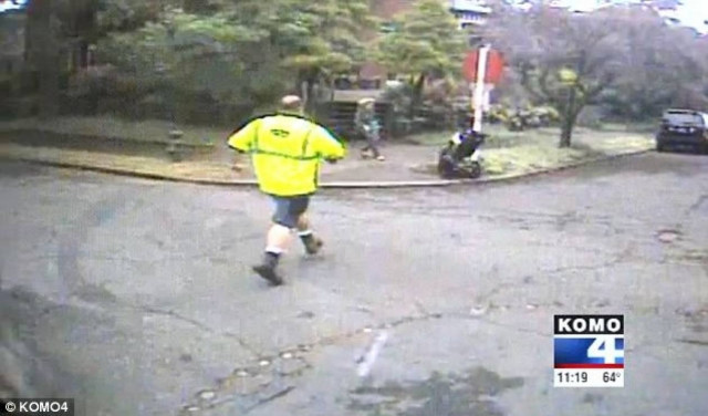 Βίντεο: Οδηγός απορριμματοφόρου σώζει μωρό μέσα σε καροτσάκι