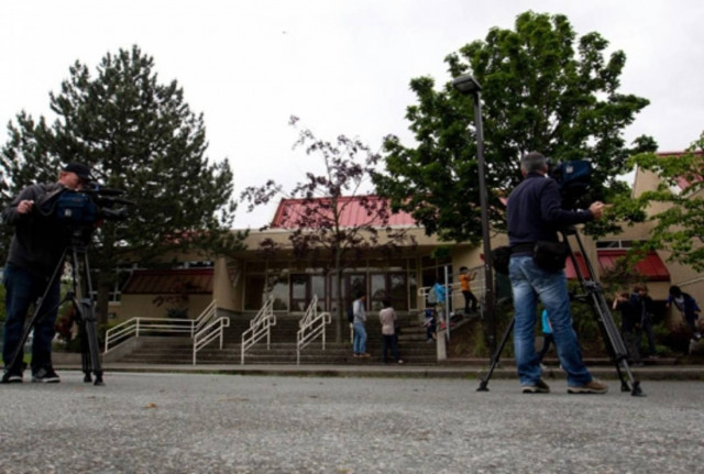 Νέα ανθρώπινα μέλη στάλθηκαν σε σχολεία στον Καναδά