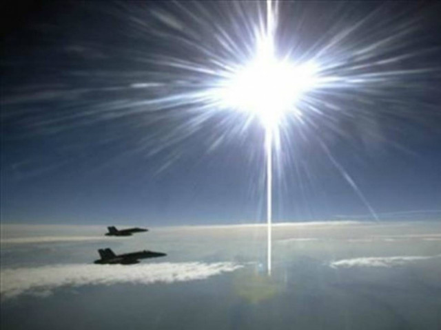 Παραλίγο σύγκρουση τουρκικών μαχητικών στο Αιγαίο