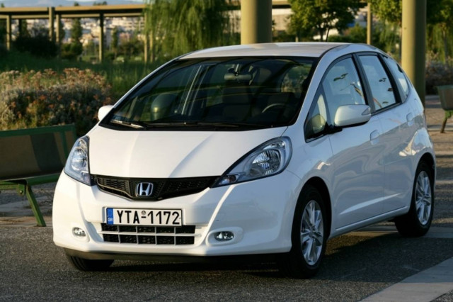 Συνεχίζει να «σαρώνει» το Honda Jazz