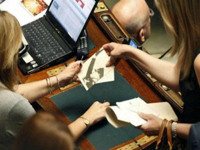 Σκάνδαλο στην ιταλική Βουλή με την εγγονή του Μουσολίνι