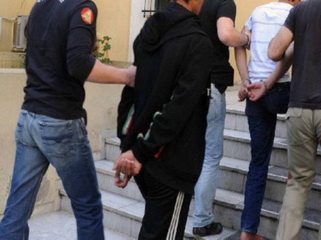 Αφγανοί έκλεβαν υλικά του ΟΣΕ και εκβίαζαν Πακιστανούς