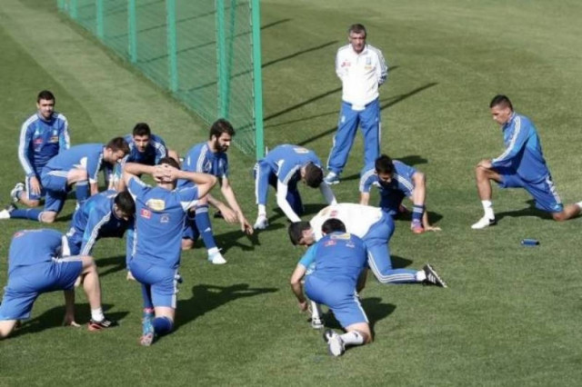 Ανοίγει τα... χαρτιά του ο Σάντος ενόψει Ρωσίας