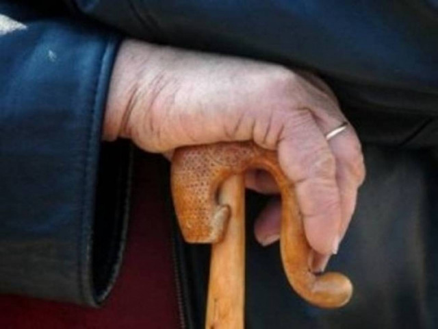 Αγνωστοι χτύπησαν και λήστεψαν ηλικιωμένους