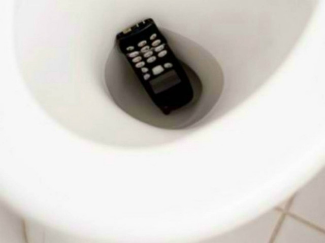 Δεν φαντάζεσαι με ποιον τρόπο καταστρέφονται τα περισσότερα κινητά!