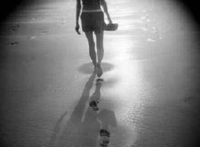 Φεύγουν αρον-αρον και οι μετανάστες