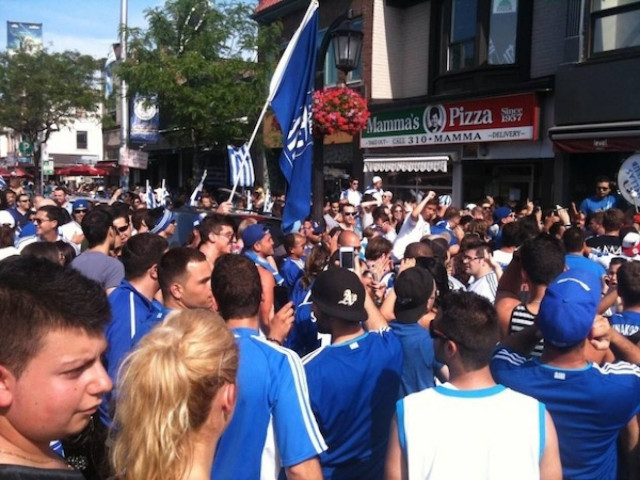 Πανηγύρια για την Εθνική από τους Έλληνες του Καναδά