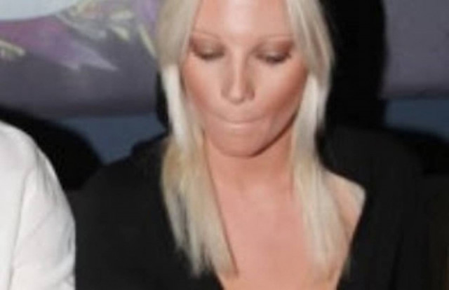 Η Τζούλια και το …διχτυωτό στρινγκάκι!