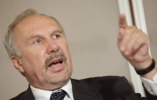 Νοβότνι: Άμεση έναρξη συνομιλιών μεταξύ Αθήνας – τρόικας