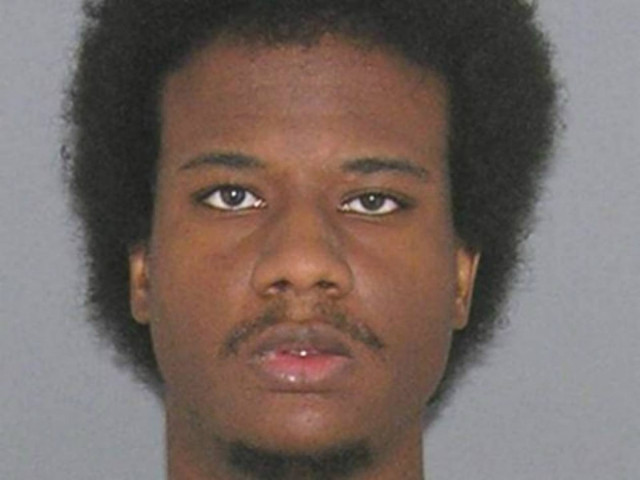 Τον έπιασαν να κάνει σεξ με λούτρινο αρκουδάκι για 4η φορά!