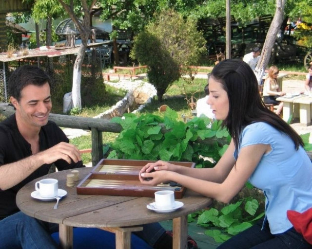 Μοιραίος Έρωτας: Η Εντά πρέπει να πάρει μια απόφαση