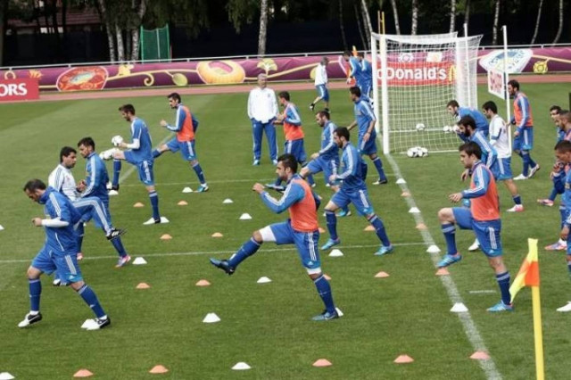 Δοκίμασε «Σάλπι» κορυφή και Νίνη δεξιά ο Σάντος!