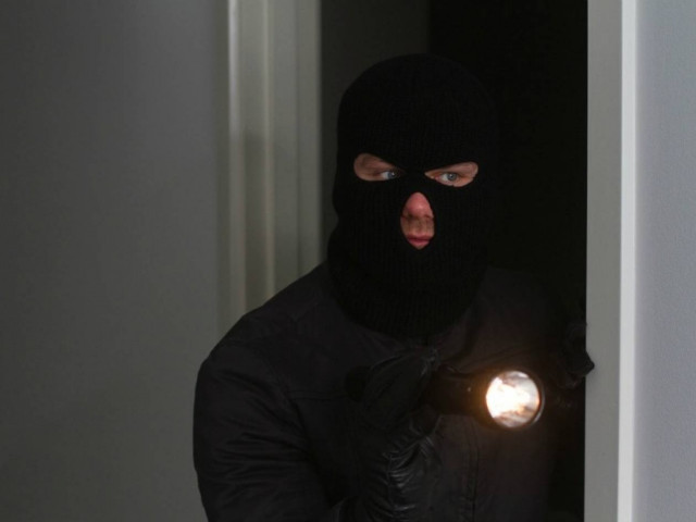 Χανιά: Τρόμος για ηλικιωμένη μέσα στο σπίτι της